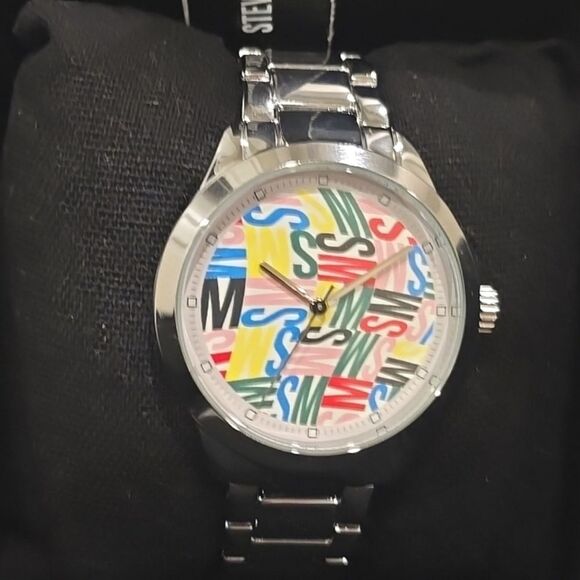 Steve Madden SM Repeat Logo Bracelet Watch main image 10